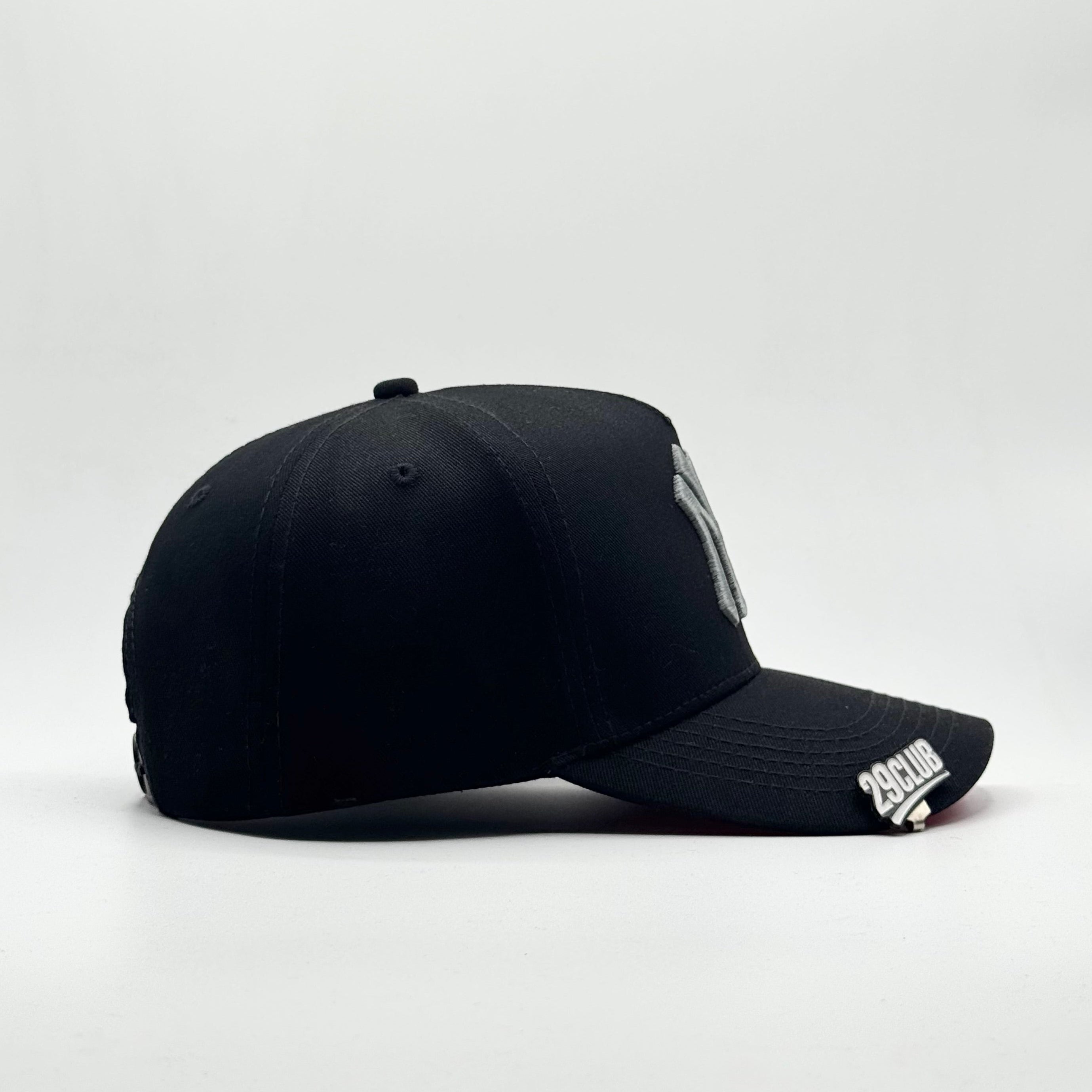 NEW YORK YANKEES BLACK LOGO GRIS