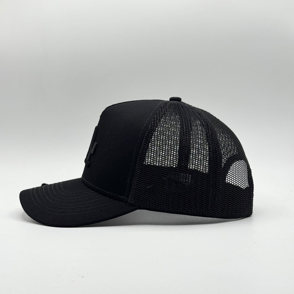LOS ÁNGELES DODGER TRUCKER BLACK