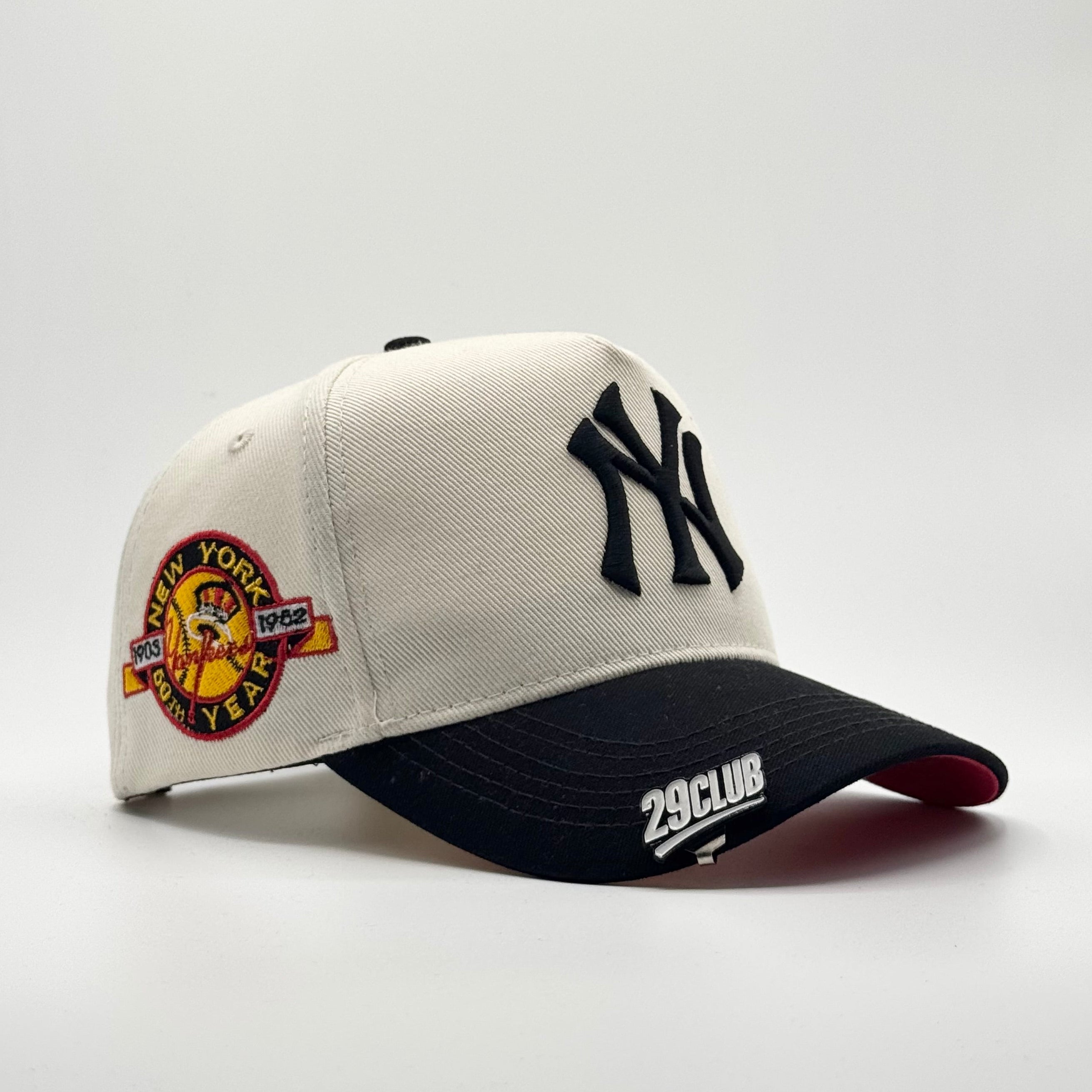 NEW YORK YANKEES VISOR NEGRO / ROJO