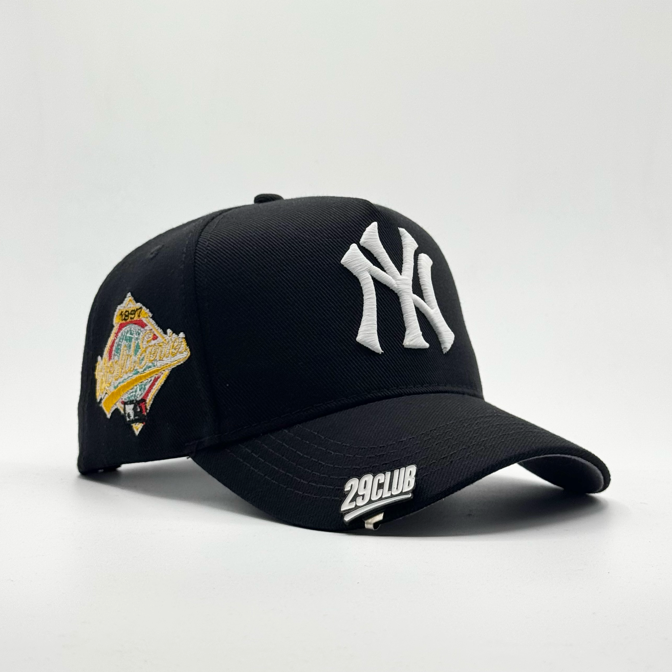 NEW YORK YANKEES WORLD SERIES NEGRA VISOR INFERIOR GRIS